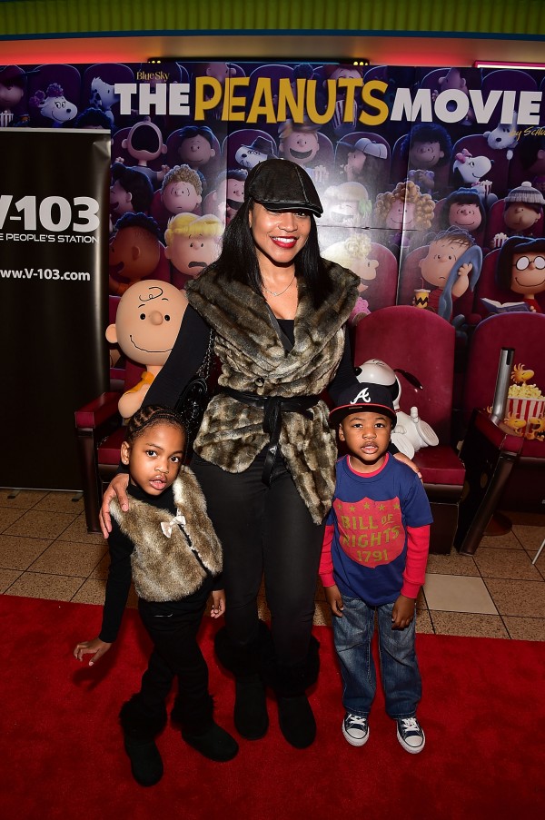 ATLANTA, GA - NOVEMBER 03: Monyetta Shaw (C) with her children Madilyn Grace Smith (L) and Mason Evan Smith (R) attend 20th Century Fox's "The Peanuts Movie" VIP & Red Carpet Screening on November 3, 2015 in Atlanta, Georgia. (Photo by Paras Griffin/Getty Images for 20th Century Fox/Allied Integrated Marketing)