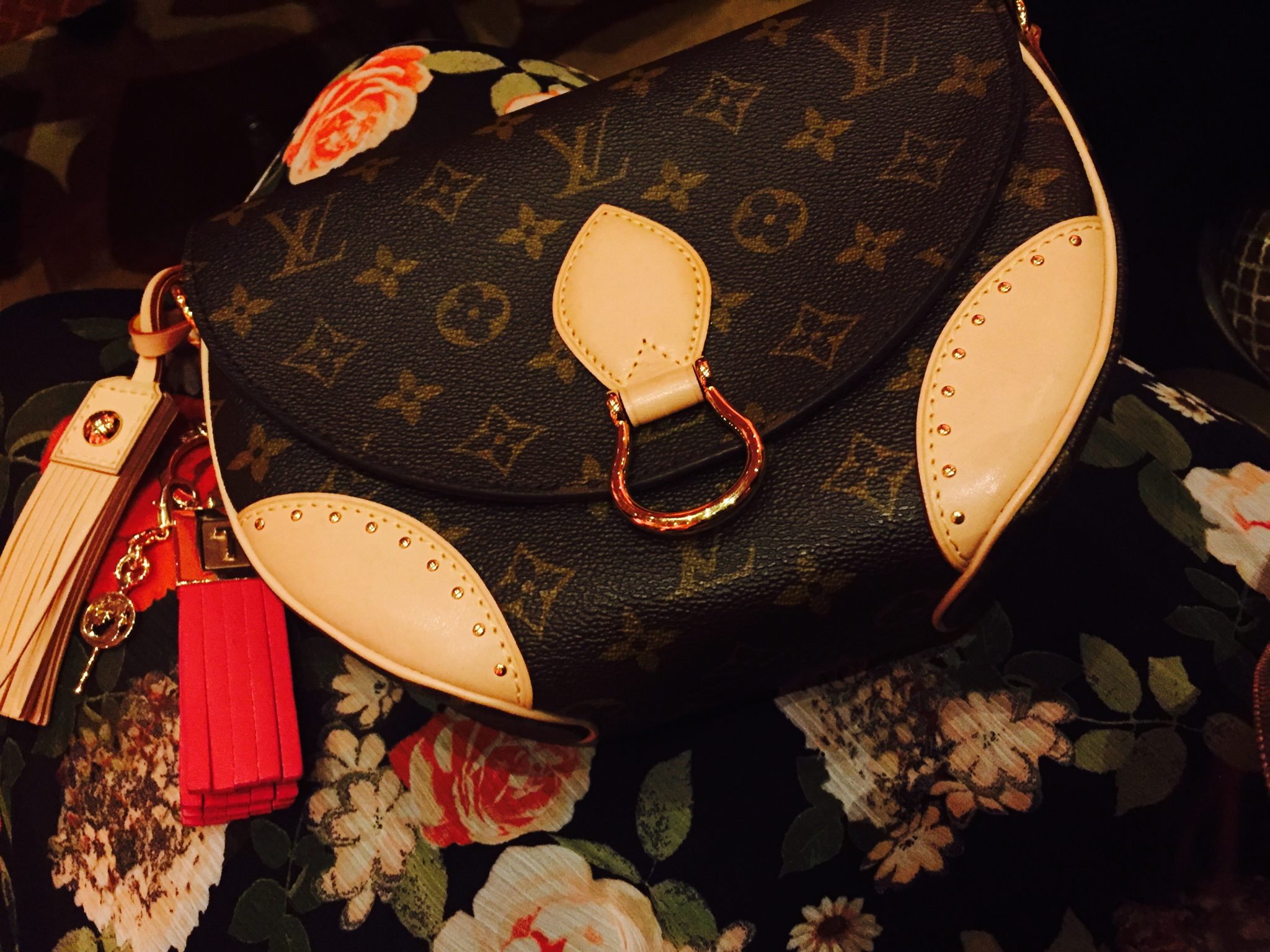 Hot Bag Review: Louis Vuitton St. Cloud Messenger Bag - Talking With Tami