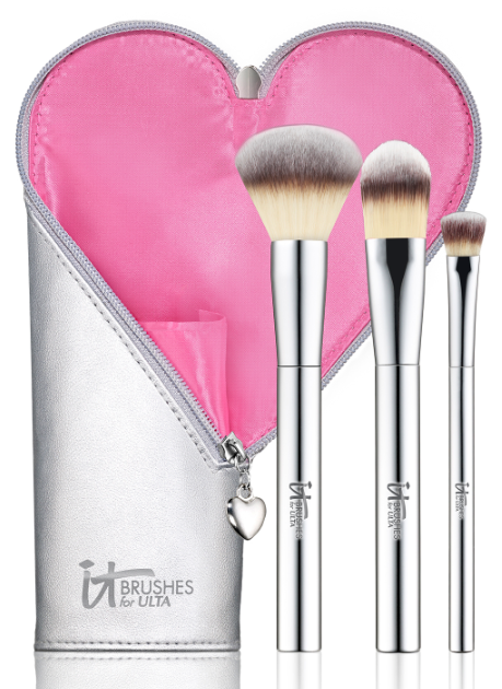 Mother’s Day Gift Idea: It Cosmetic Brush Set & Makeup