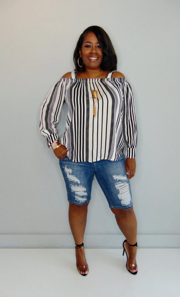 Five Different Ways To Wear Distressed Denim Shorts Talking With Tami