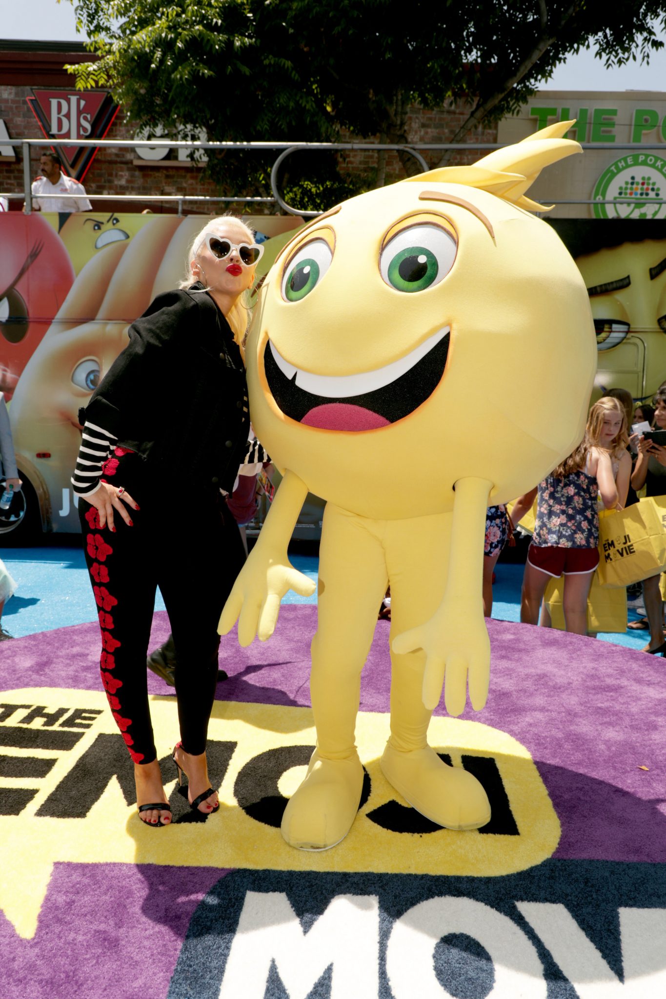 Wardrobe Breakdown: Christina Aguilera At The Emoji Movie Premiere In Los Angeles
