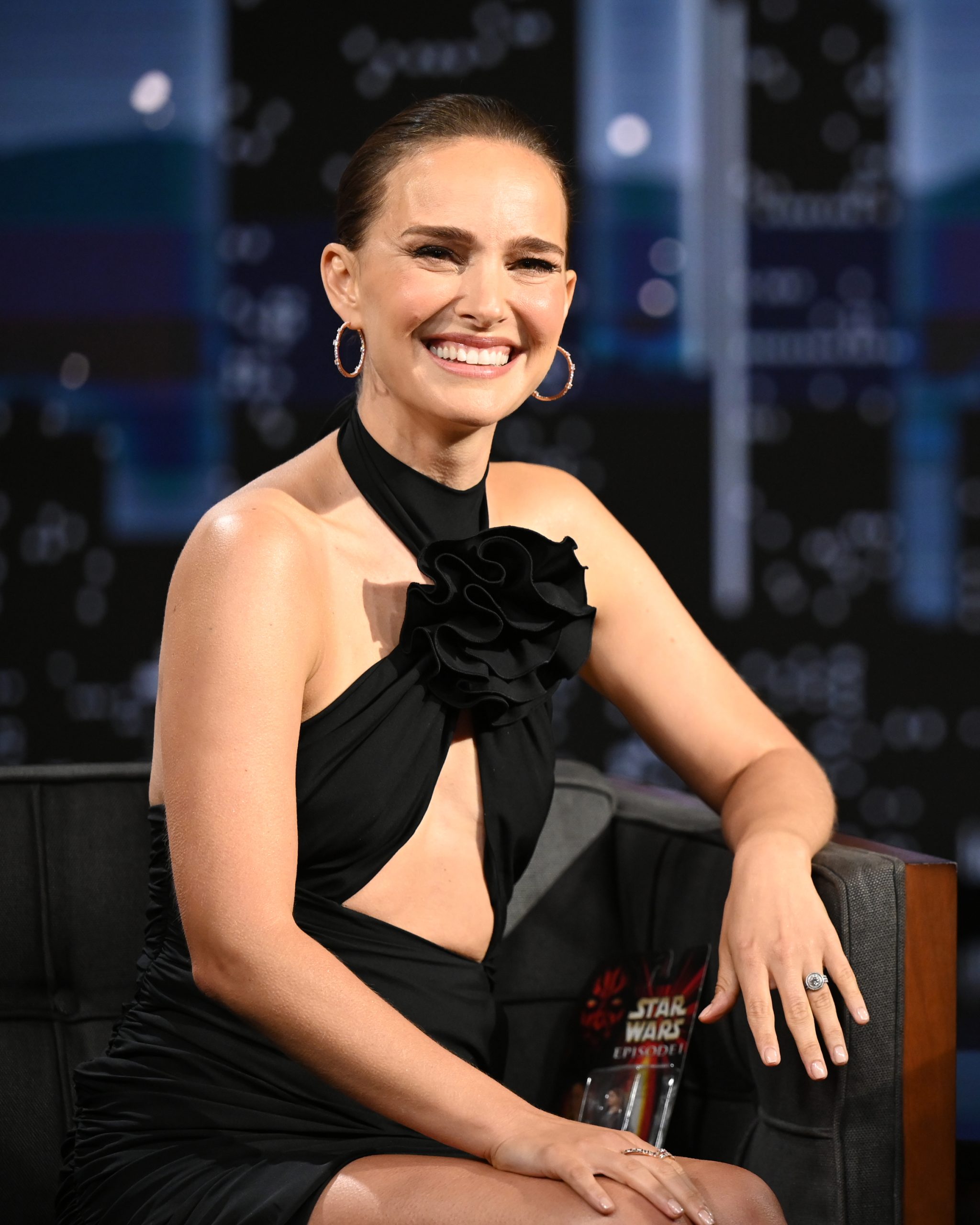 Wardrobe Breakdown Natalie Portman On 'Jimmy Kimmel Live' Talking