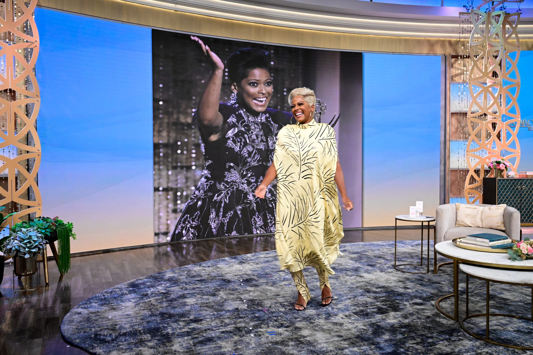 Tamron Hall Unveils New Look On Season Four Of 'The Tamron Hall Show