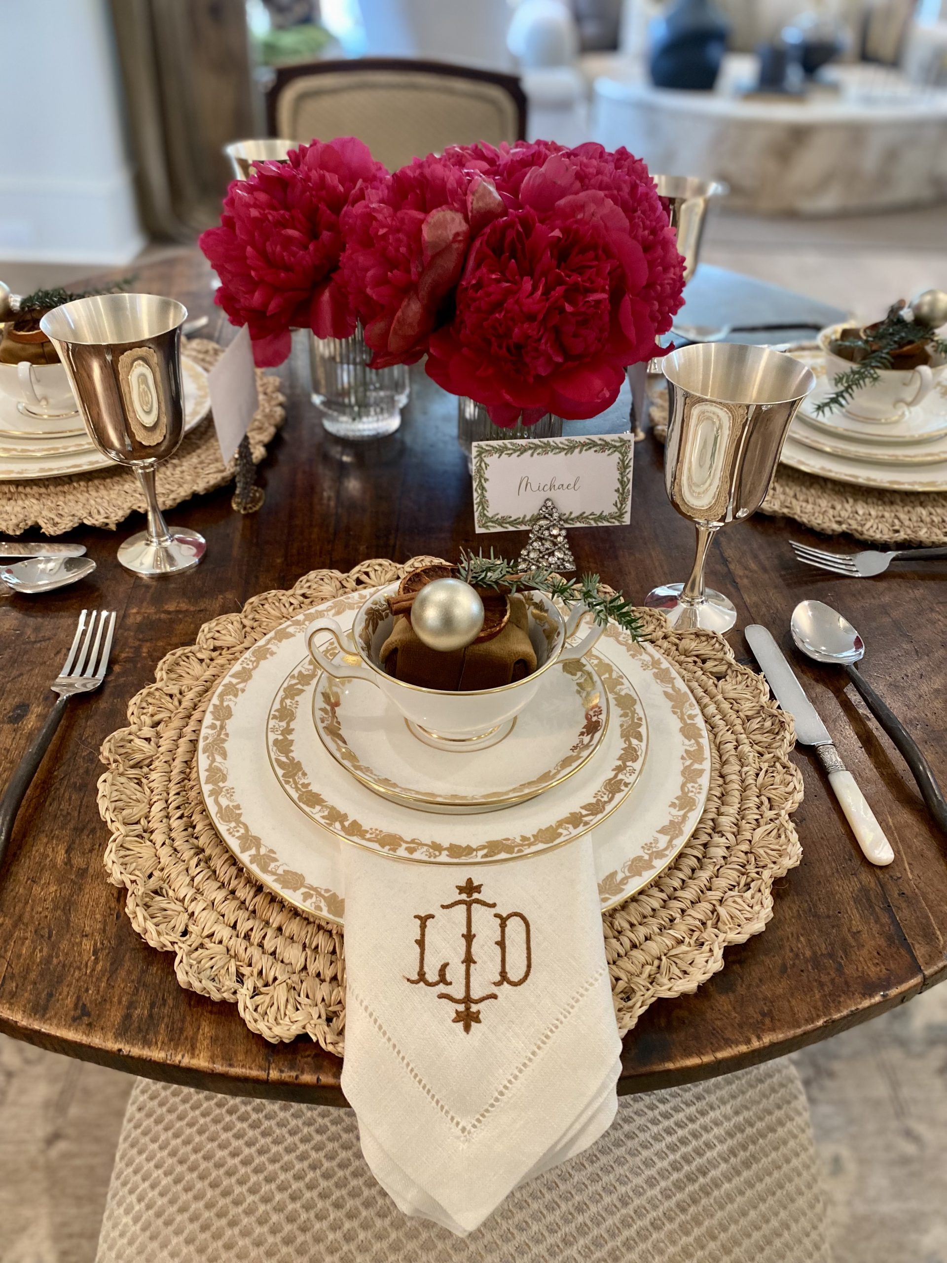 Three Festive Tablescapes For The Holiday & Tips For The Perfect Look