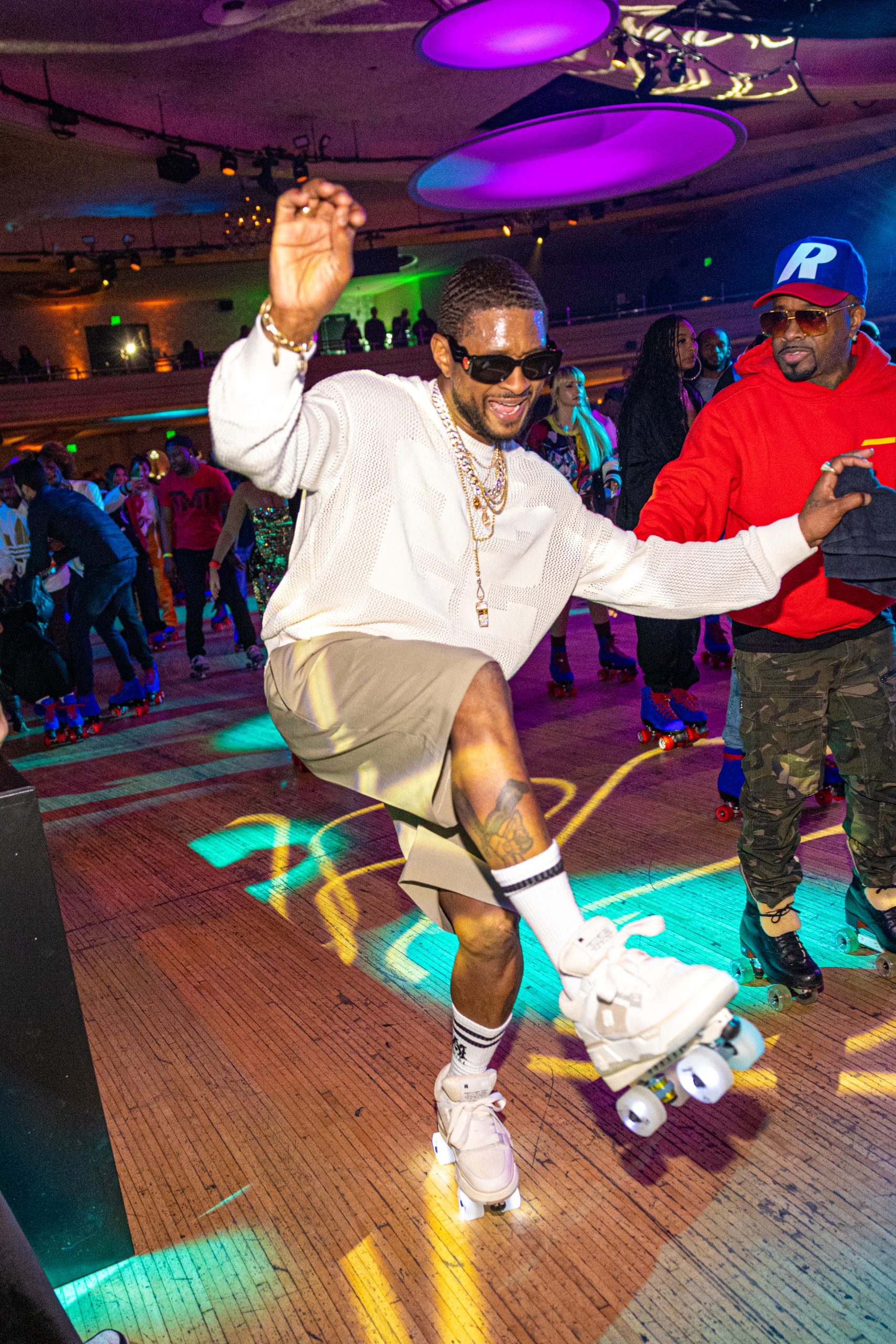 Usher Hosts Pre-Grammy Skating Party!