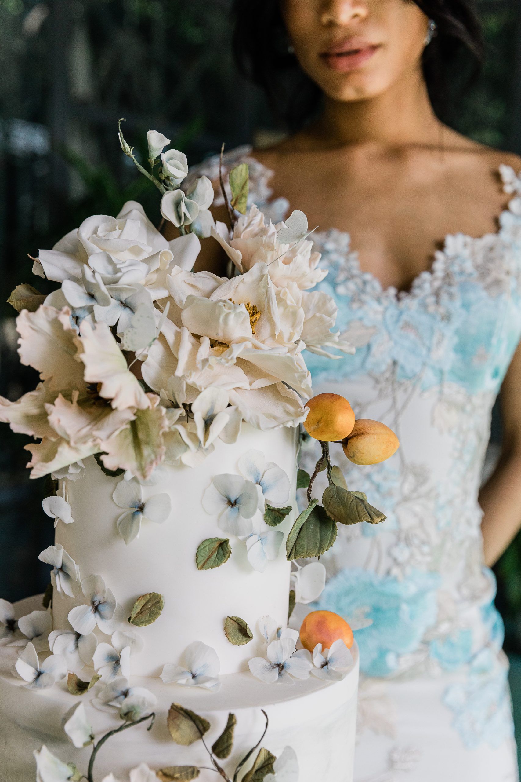 Wedding Trend: Fake Wedding Cake