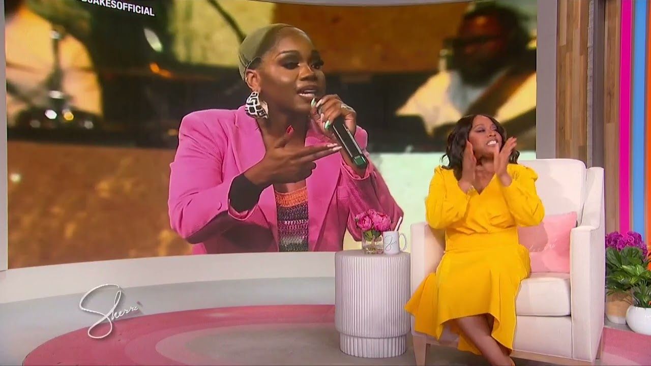 dress falls off on live tv When your dress falls off on stage