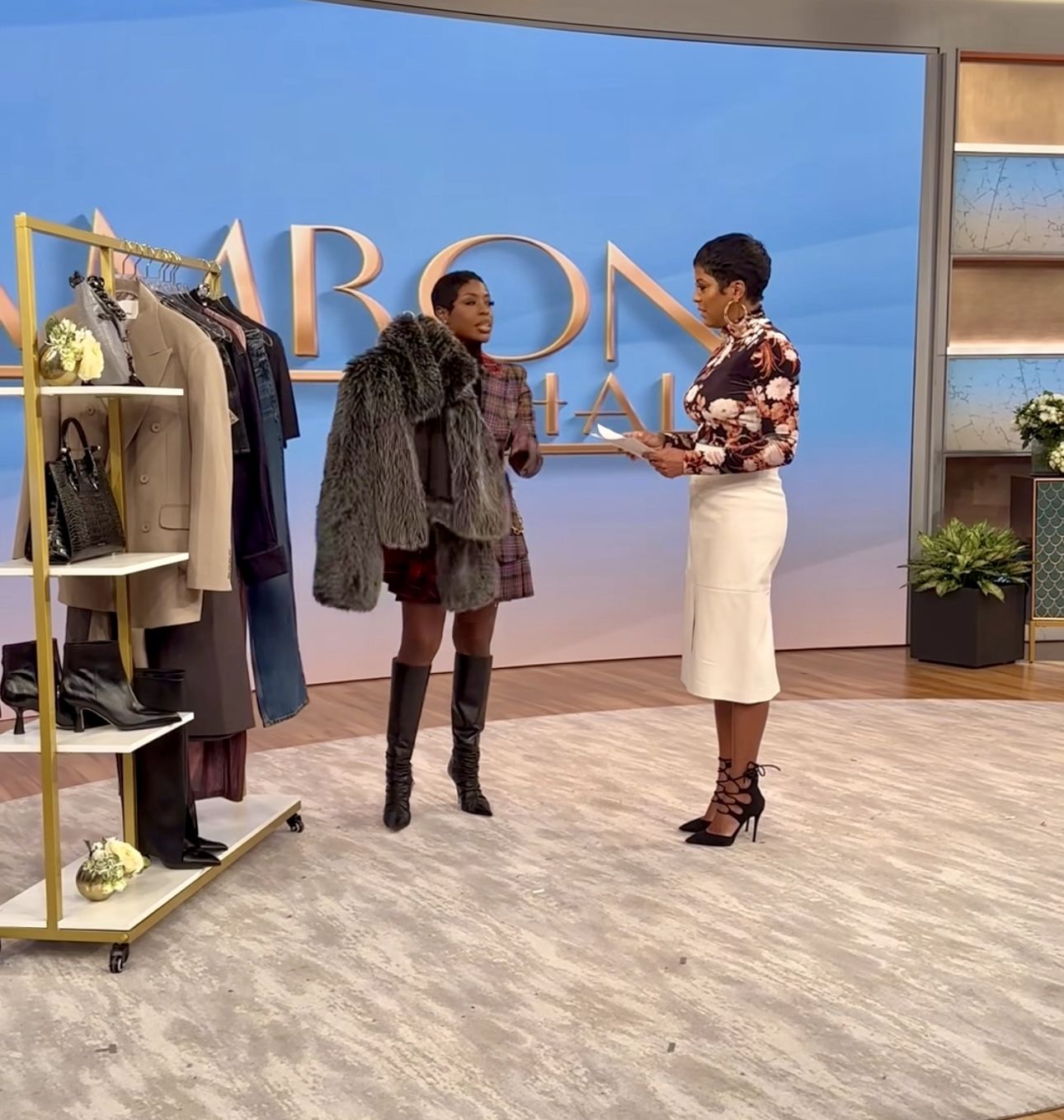 Style Expert And Social Media Influencer Jenee Naylor On Tamron Hall Show