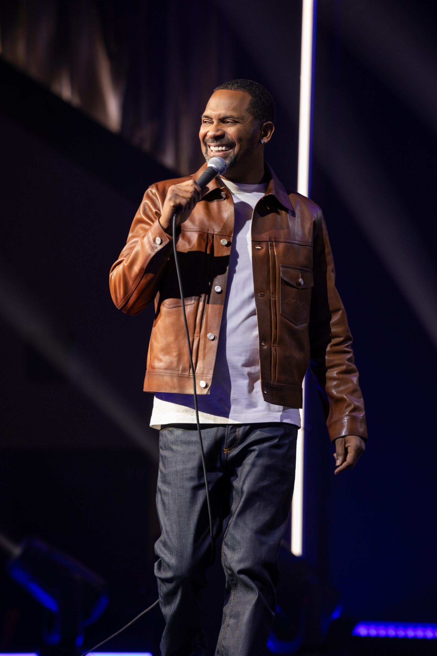 First Look: Mike Epps Ready To Sell Out, On Netflix