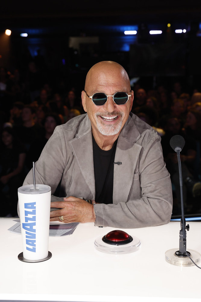 How Can Reading Glasses Double as a Stylish Accessory for Men Over 40?