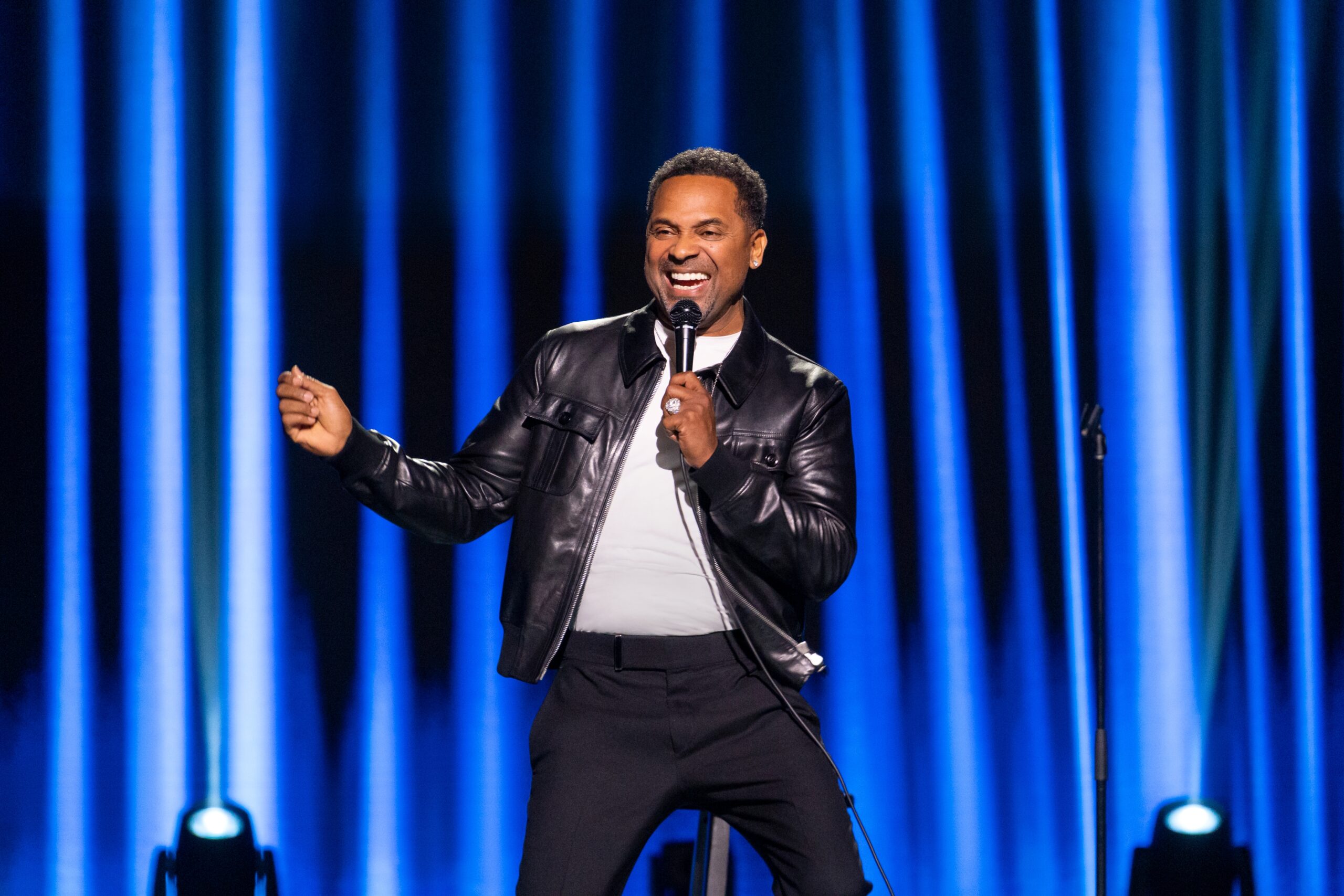 Mike Epps Is Back With A New Stand Up Special ‘Delusional’ On Netflix