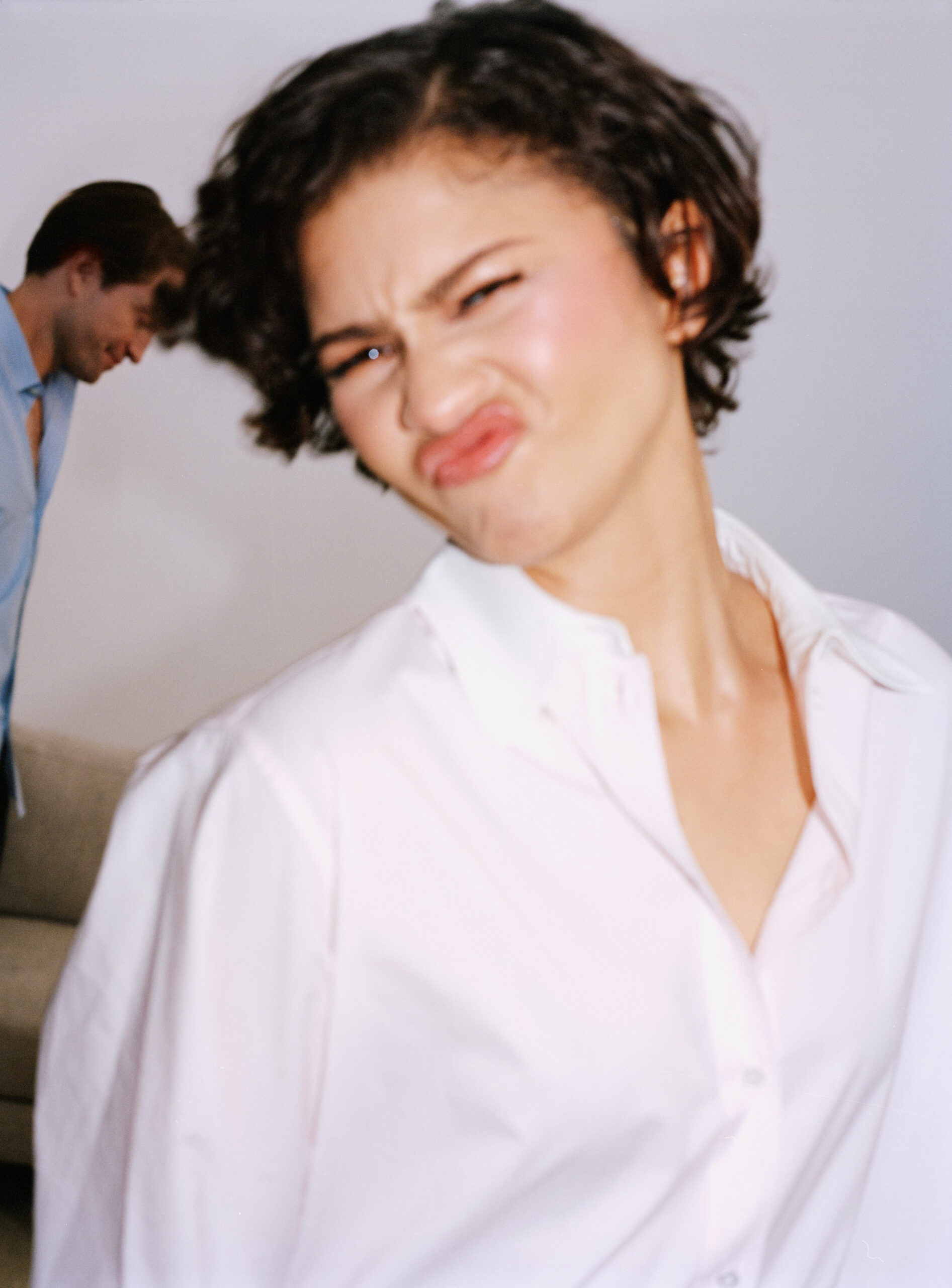 Zendaya Crashes Las Vegas Wedding, Becomes Official Witness Zendaya Crashes Las Vegas Wedding, Becomes Official Witness